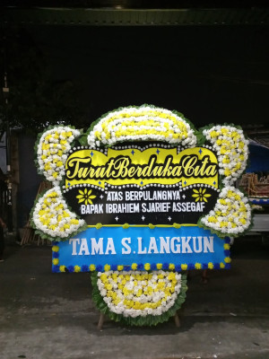 Papan Bunga Duka di Girian Permai
